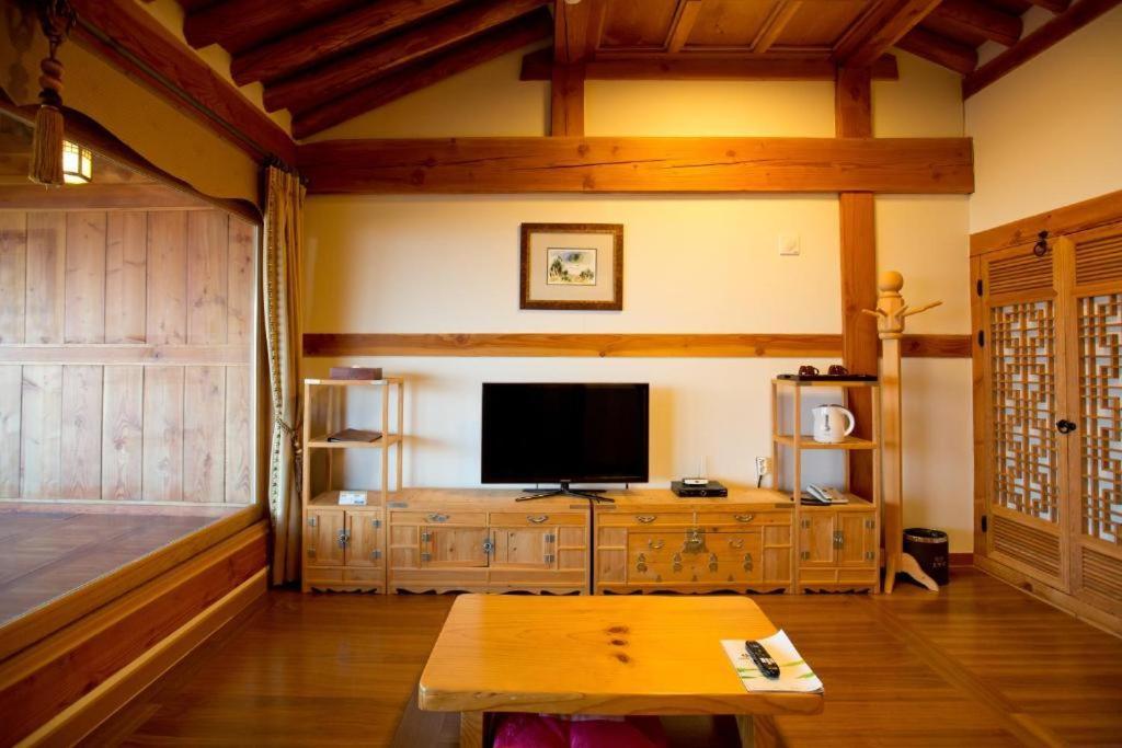 Korea Traditional Hotel O Dong Jae Yeosu Exterior photo